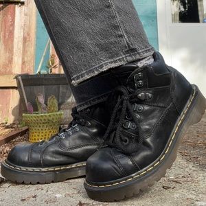 Dr. Martens England 8699 chunky vintage Bex black boots